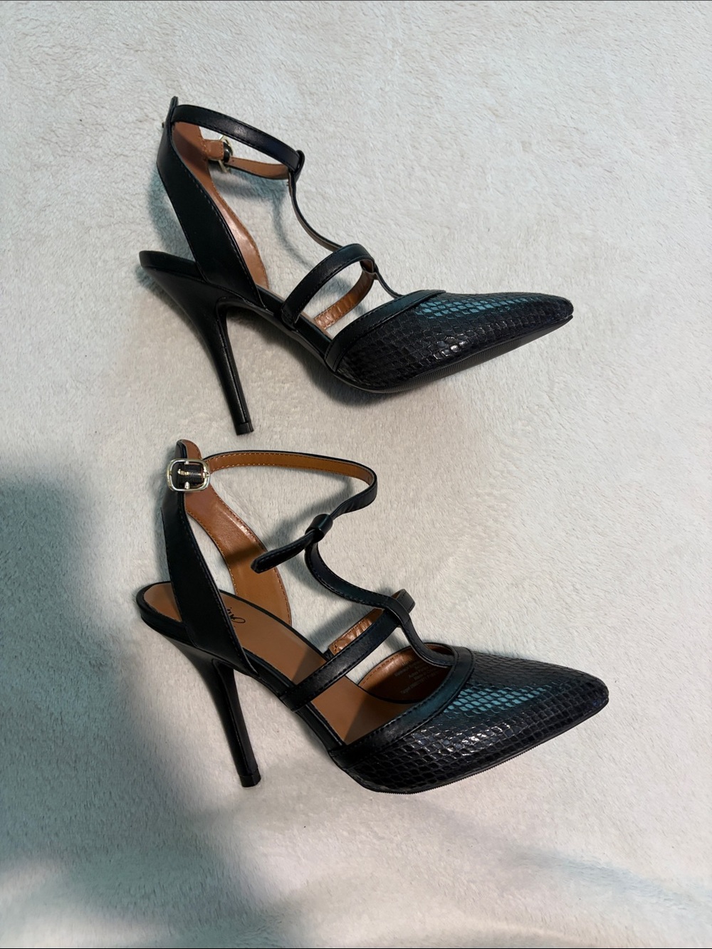 Massimo Black Pointed-Toe T-Strap Stiletto Heels